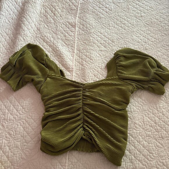 Tach Clothing Florencia Top in Pistachio (XS) - Picture 3 of 3